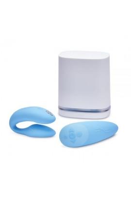Vibrating massager for couples We-Vibe Chorus Blue, Office with console and smartphone
