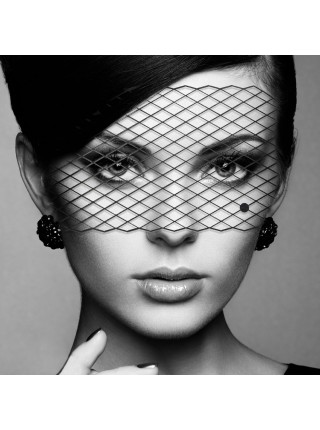 Маска на обличчя на клейовому кріпленні Bijoux Indiscrets - Louise Mask