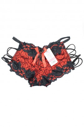 Трусики червоним малюнком