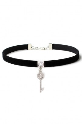 Choker on the neck with a pendant Key