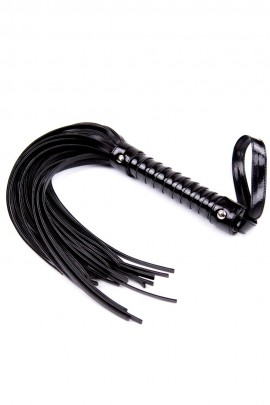 Черная лакированная плеть