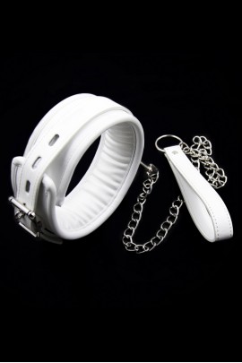 Мягкий БДСМ ошейник белого цвета с поводком