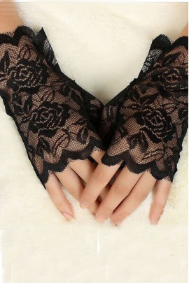 Black lace gloves