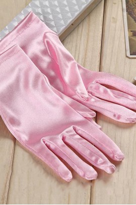 Атласные розовые перчатки