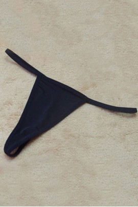 Чорні стринги