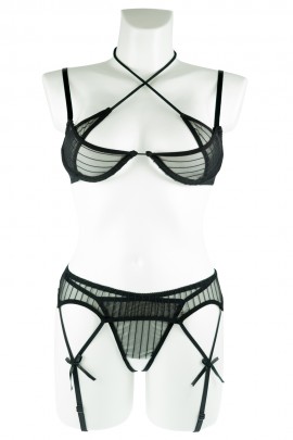 Комплект нижнего белья с поясом