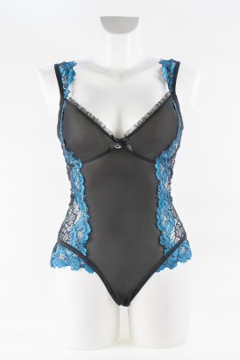 Black Body Sunspice with a Tight Cup