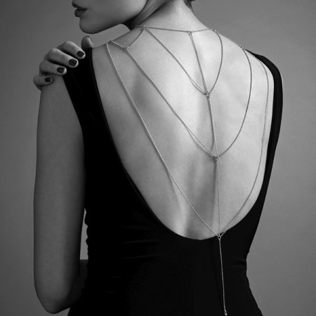 Цепочка для спины Bijoux Indiscrets Magnifique Back and Cleavage Chain - Silver, украшение для тела || Ланцюжок для спини Bijoux Indiscrets Magnifique Back and Cleavage Chain - Silver, прикраса для тіла || Chain for back Bijoux Indiscrets Magnifique Back and Cleavage Chain - Silver